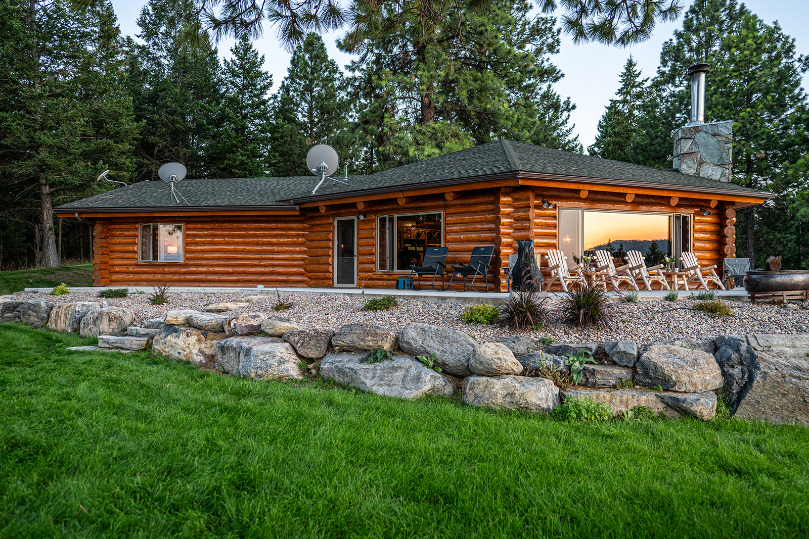 The Wolf's Den photo